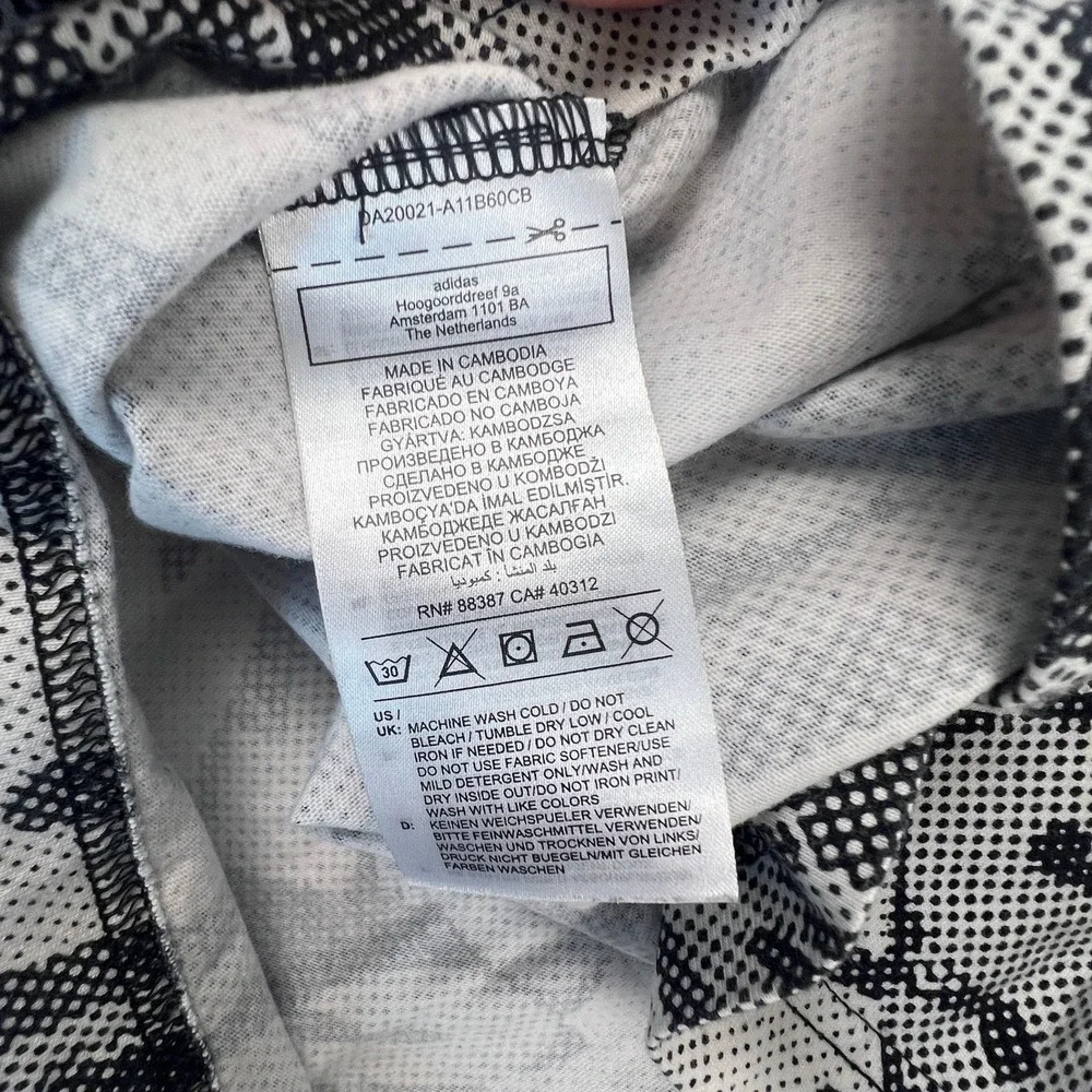 Adidas Graphic T-Shirt Mens XL White Love Unites Abstract All Over Print HC3082